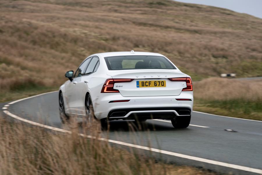  Volvo S60 T8 Polestar Engineered 2019 года  (UK) (фото 14 из 40)